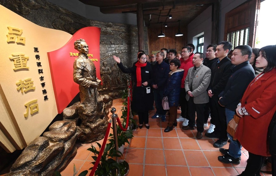 2019年2月14日，福建省羅源縣紀委監委黨員干部來到福州市馬尾潮江樓廉政教育基地，接受黨風廉政教育。新華社記者 張國俊 攝.jpg